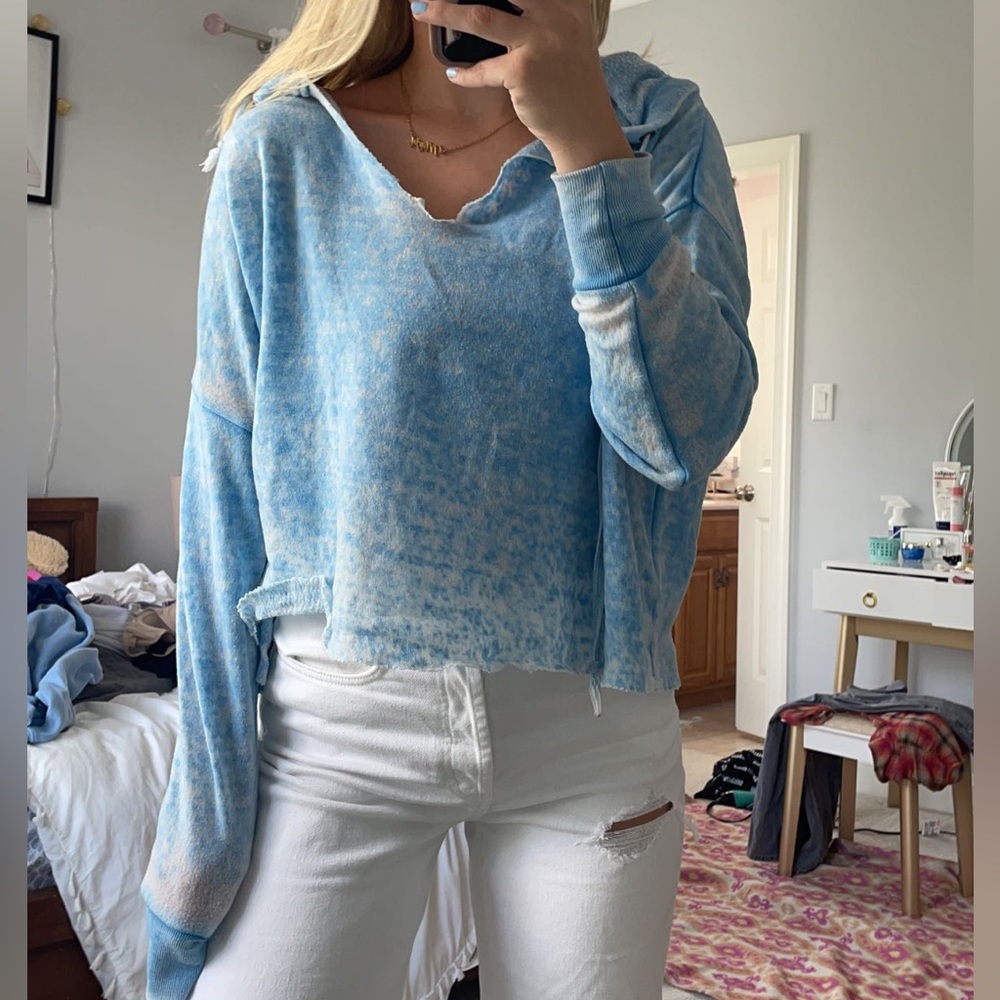 Ocean drive hoodie- very light weight size small